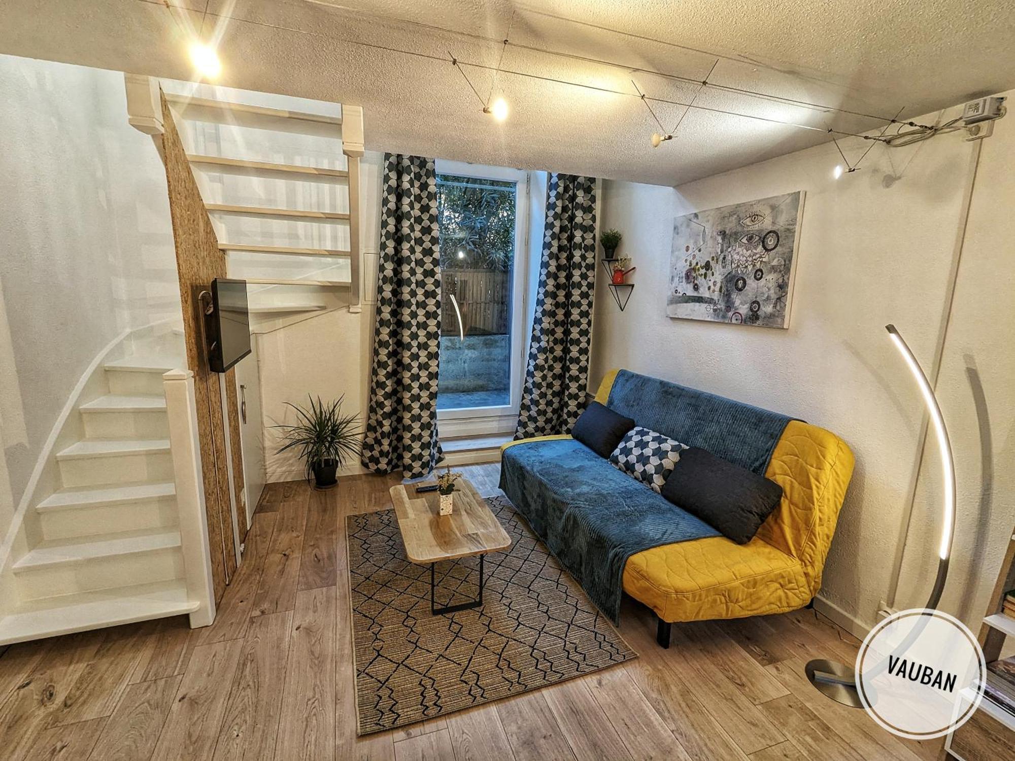 Apartment Douceur Nimoise En Centre - Rdc Et Exterieur *